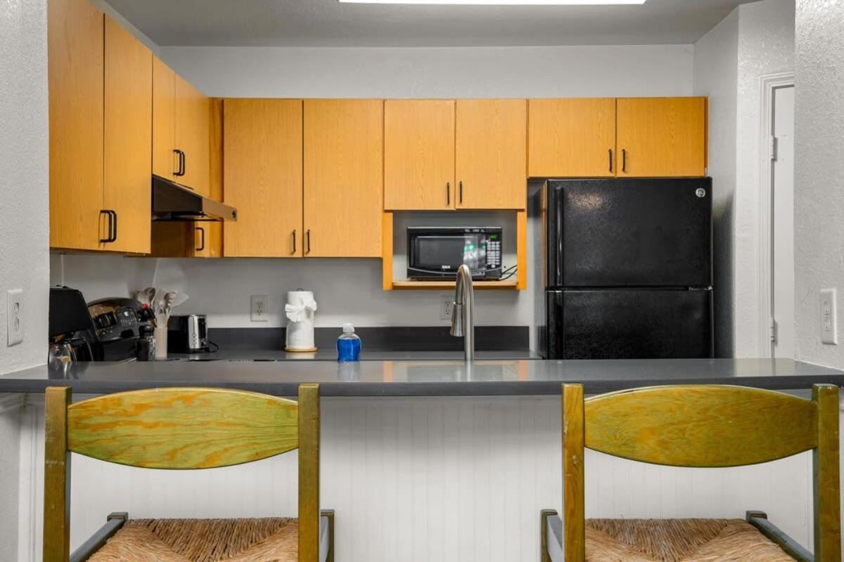 Budget Friendly Sleeps 8 Discounts Available Tampa Exterior foto