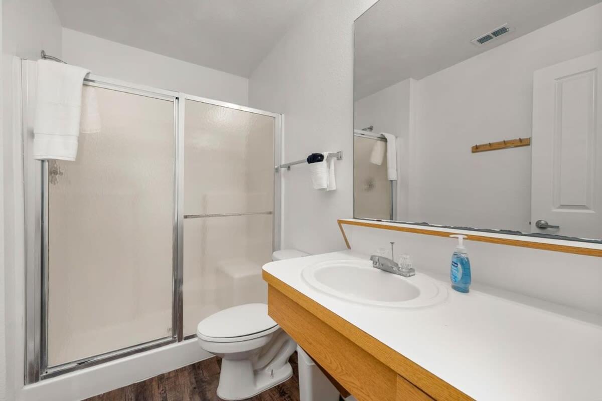 Budget Friendly Sleeps 8 Discounts Available Tampa Exterior foto