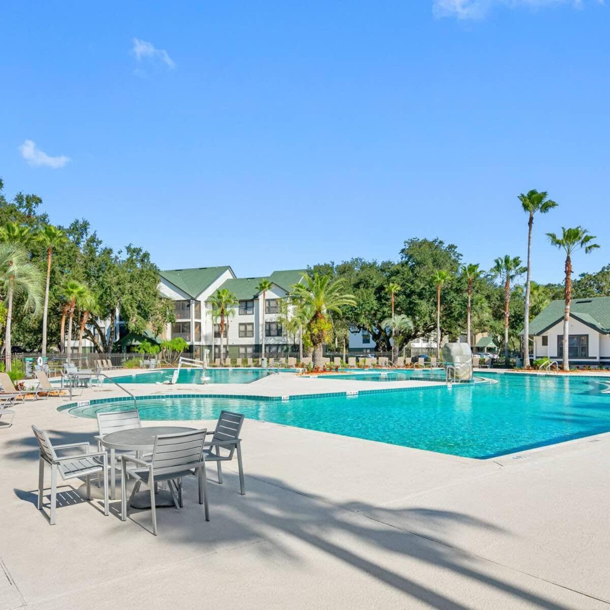 Budget Friendly Sleeps 8 Discounts Available Tampa Exterior foto