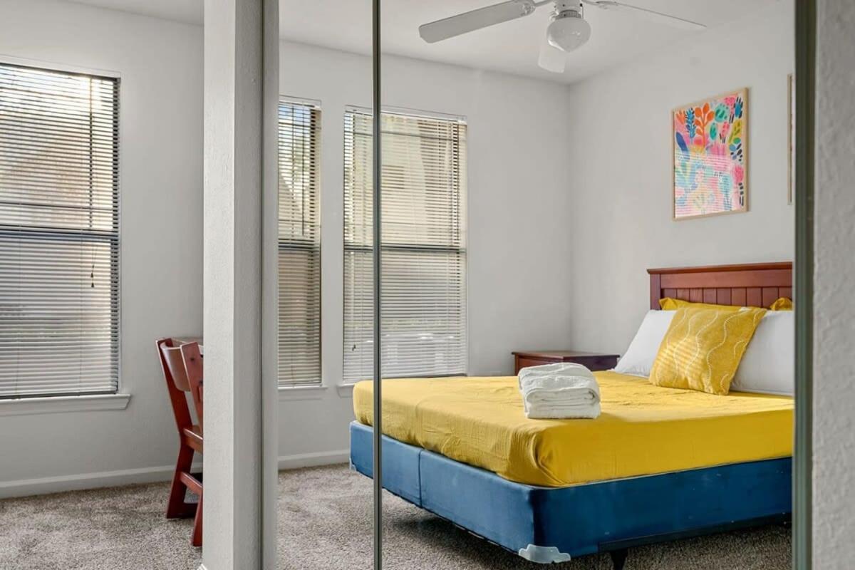 Budget Friendly Sleeps 8 Discounts Available Tampa Exterior foto